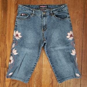 Bubblegum Jean Shorts Size 9 Juniors Stretch Embroidered Floral Hemmed 28x13 VTG